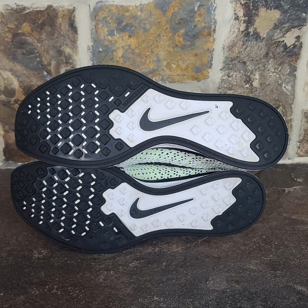 Nike 14 FlyKnit Racer Running Racing Shoes - Picture 10 of 10